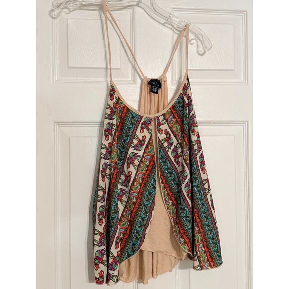 Rue 21 light pink tank top with chiffon overlay elephant/colorful design -xl - Picture 1 of 7